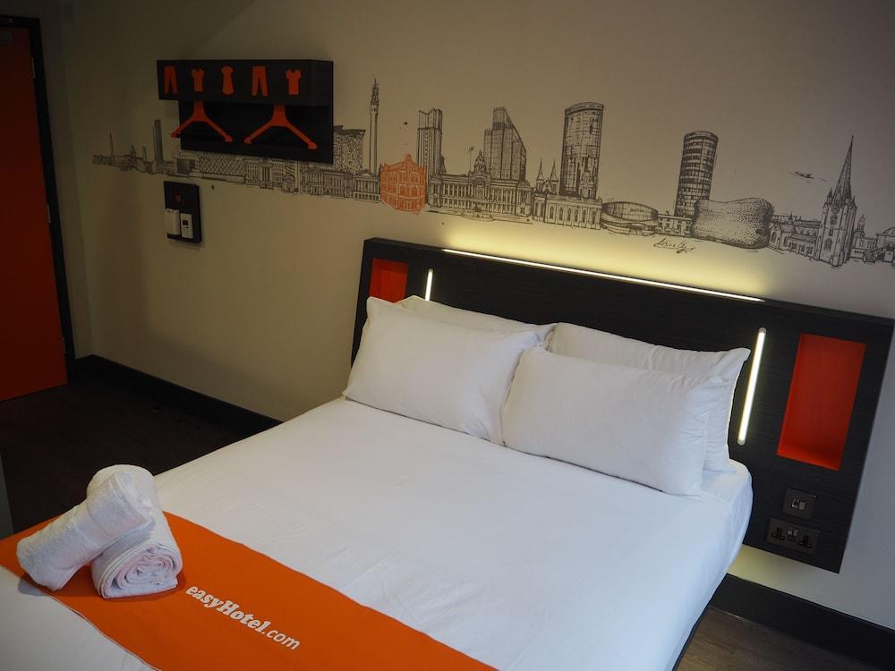 Easyhotel Liverpool Exterior foto